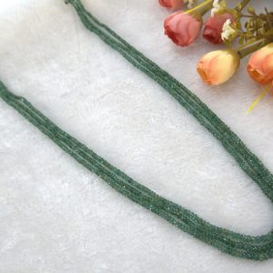 EMERALD CUT 3 ROWS