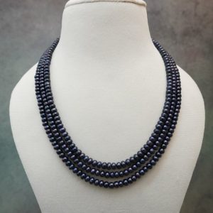 Black Pearl Triple line Mala