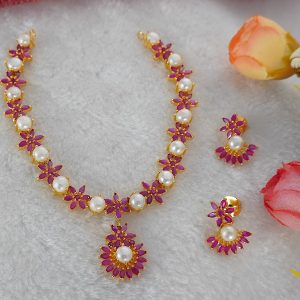 Red And Pearl Necklace Set