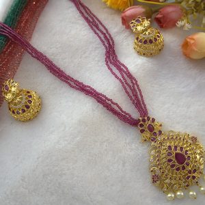 RED BEADS WITH P.SET
