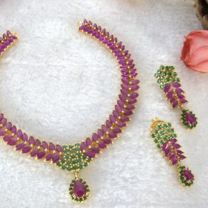 Red Green Necklace Set