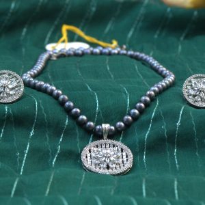 Single Row Grey Choker