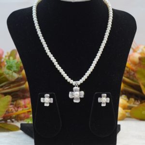 White Pearl Set