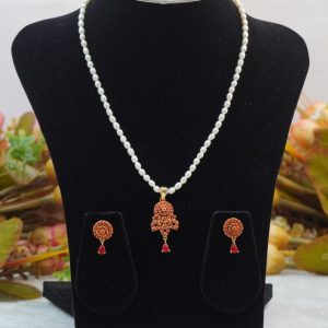 Elegant White Pearl Set