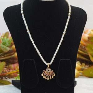 Elegant White Pearl Set