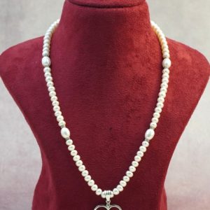 Pearls with heart shape Locket Set