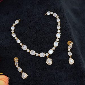 WHITE CZ NC SET