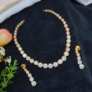WHITE CZ NC SET