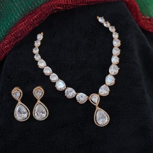 WHITE CZ NC SET