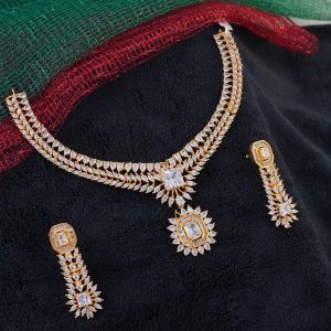 WHITE CZ NC SET