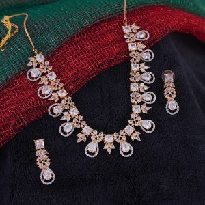 WHITE CZ NC SET